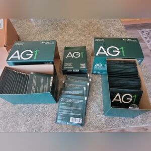 AG1 Athletic Greens Bundle NEW